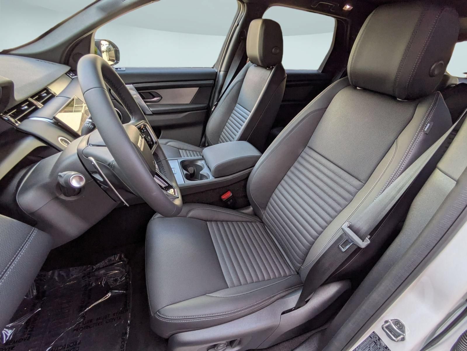 New 2026 Land Rover Discovery Sport Landmark AWD/4WD image 15