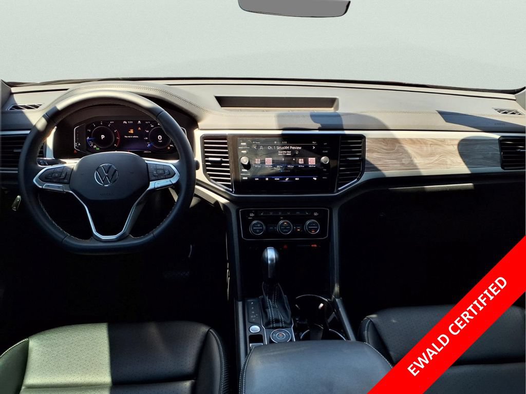 Used 2023 Volkswagen Atlas Cross Sport SE w/ Panoramic Sunroof Package AWD/4WD image 16