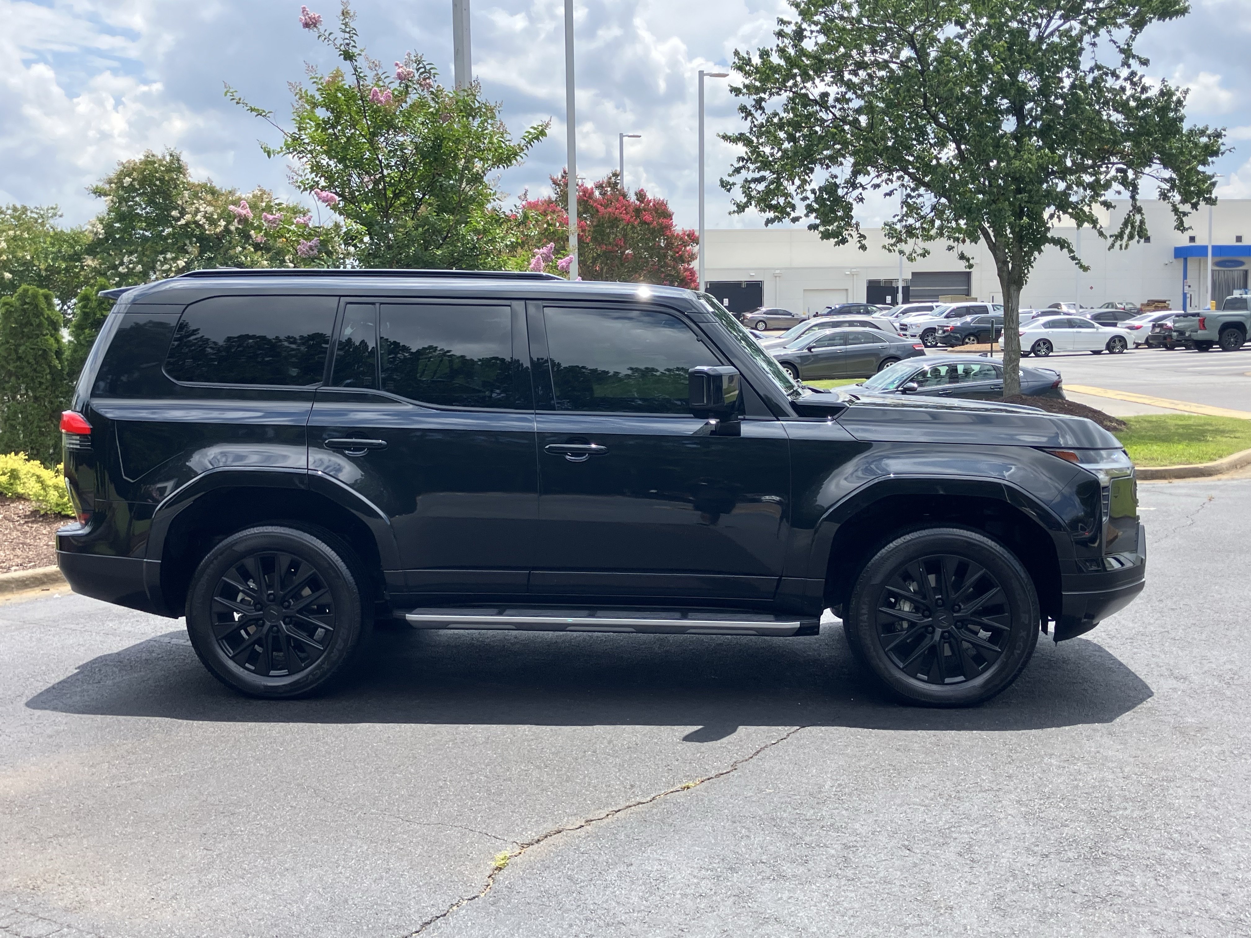 Used 2024 Lexus GX 550 w/ Cold Area Package AWD/4WD image 11
