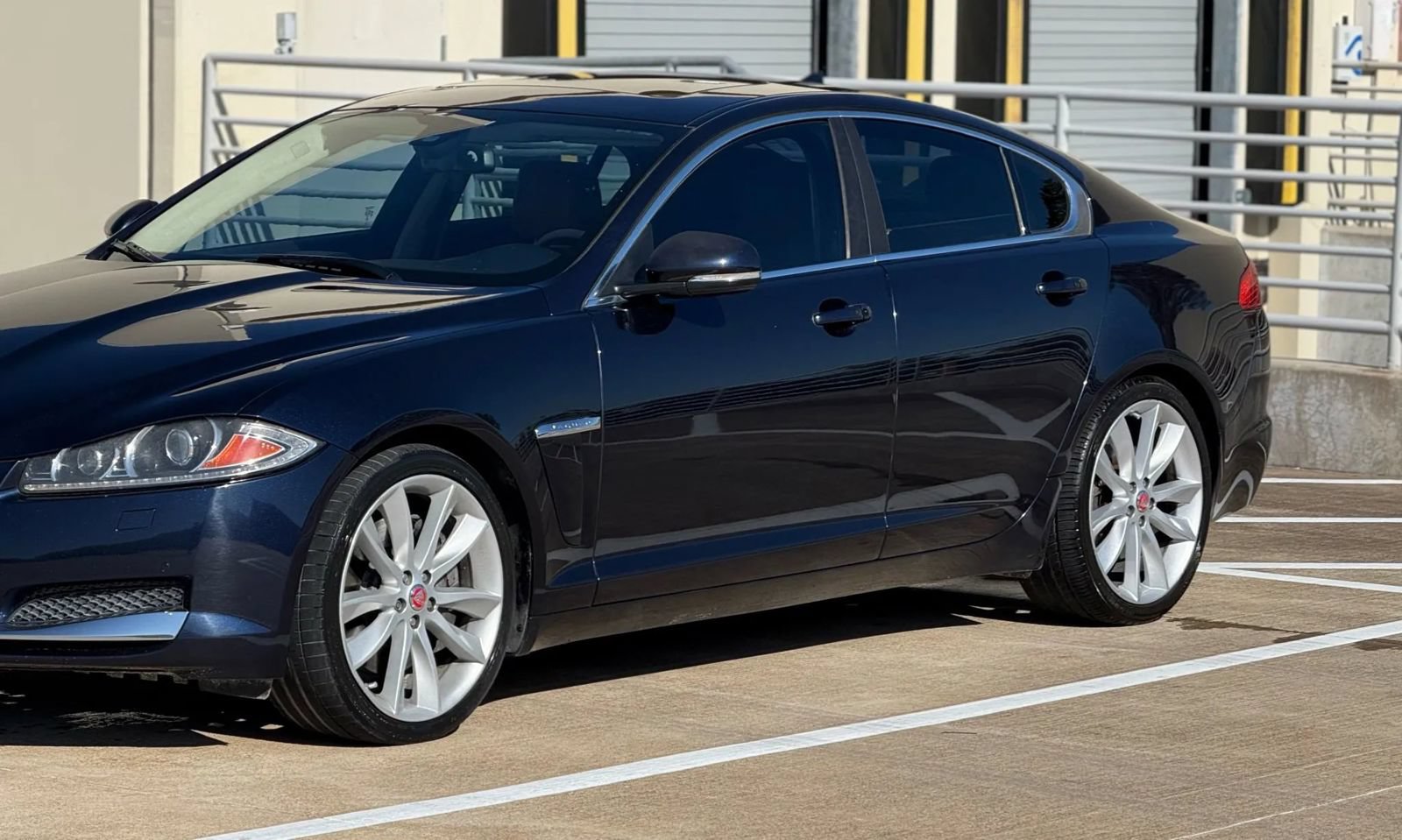 Used 2015 Jaguar XF Portfolio AWD/4WD image 4