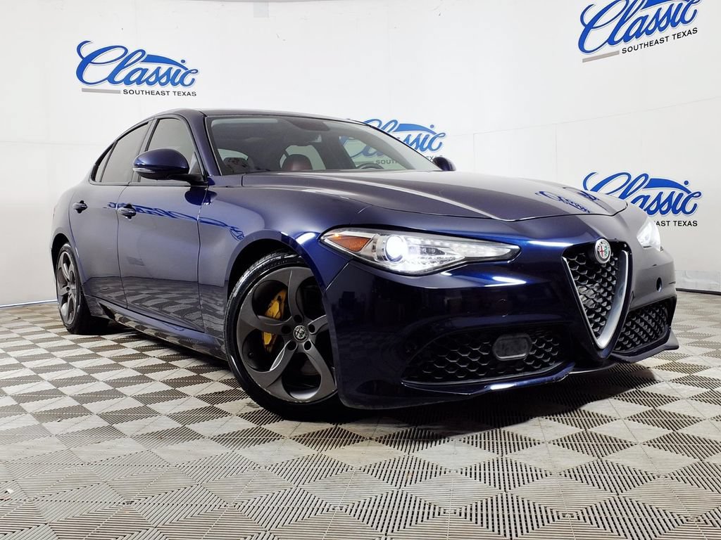 Used 2019 Alfa Romeo Giulia RWD image 1