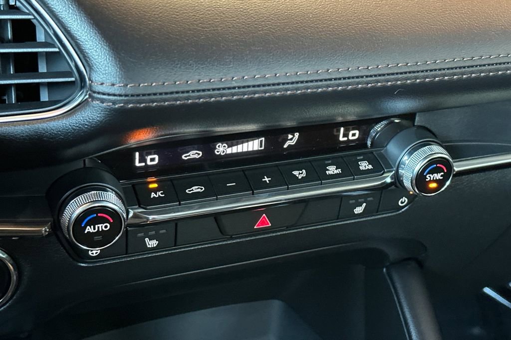 New 2025 MAZDA MAZDA3 Hatchback w/Premium Plus Pkg image 18