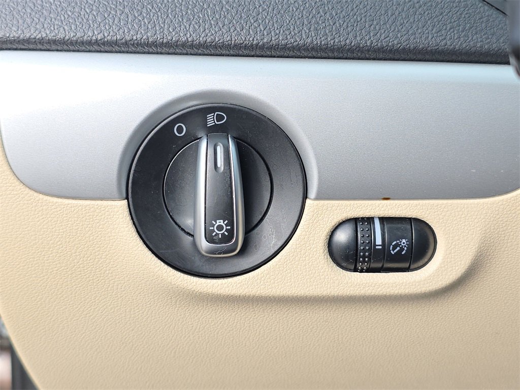 Used 2014 Volkswagen Jetta SE image 22