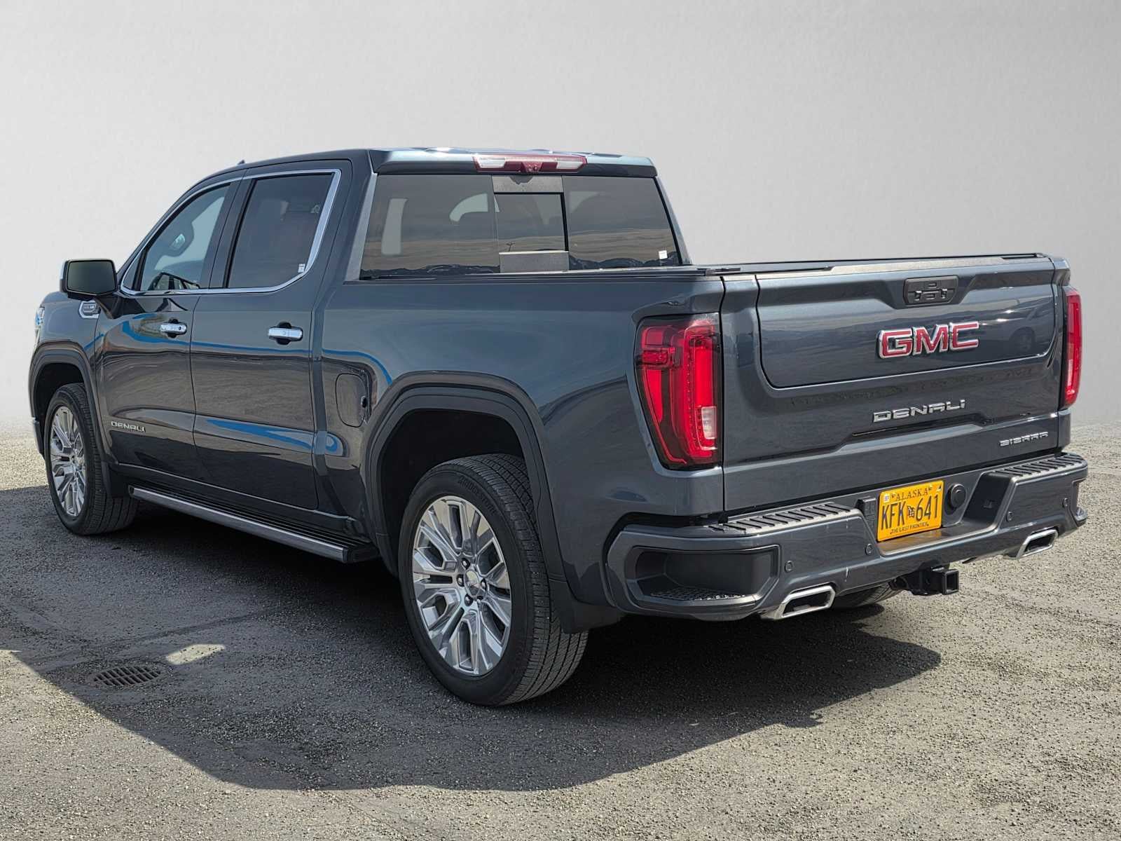 Used 2020 GMC Sierra 1500 Denali w/ Denali Ultimate Package AWD/4WD image 5