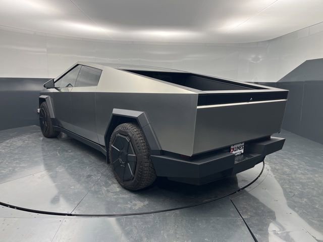 Used 2025 Tesla Cybertruck AWD Crew Cab image 5