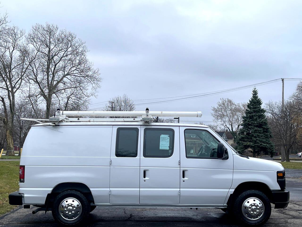 Used 2013 Ford E-150 and Econoline 150 image 7