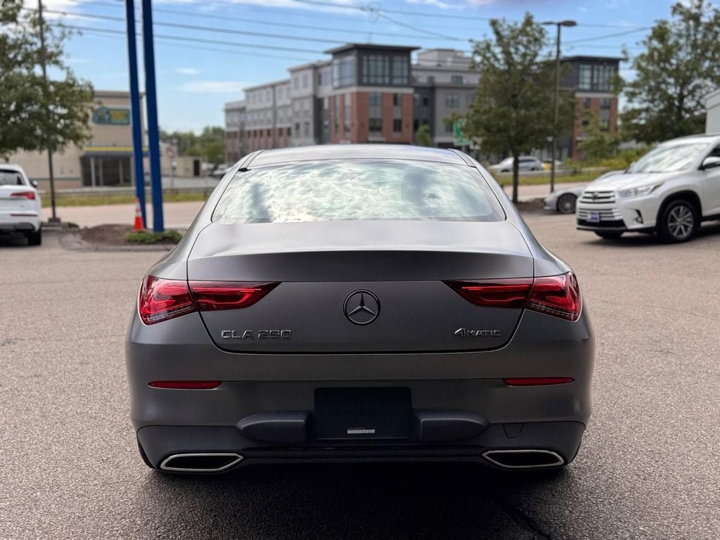 Used 2022 Mercedes-Benz CLA 250 4MATIC w/ Premium Package image 5