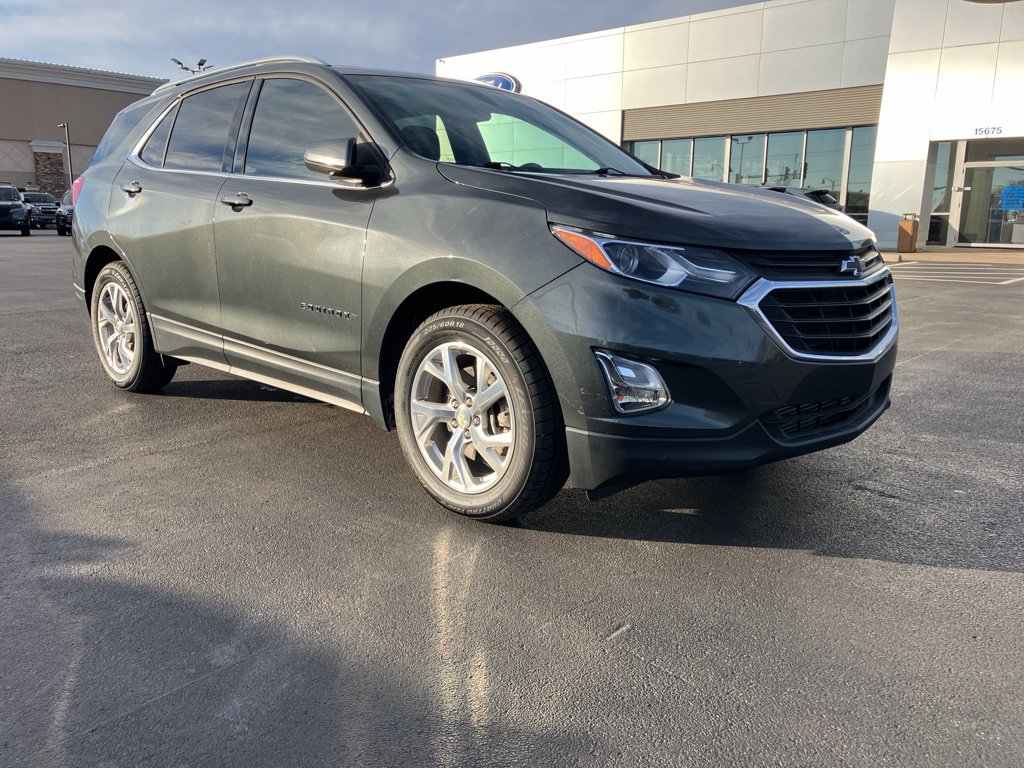 Used 2019 Chevrolet Equinox LT w/ Sun & Navigation Package image 8