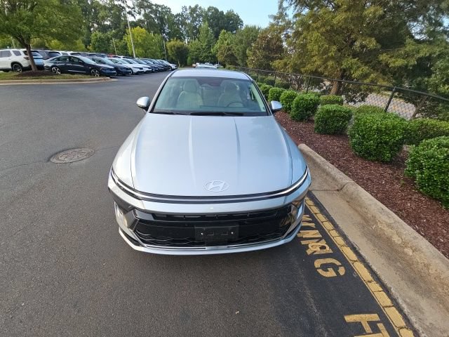 Used 2024 Hyundai Sonata SEL FWD image 6