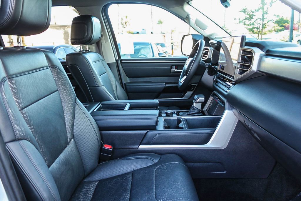 Used 2024 Toyota Tundra Limited AWD/4WD image 21