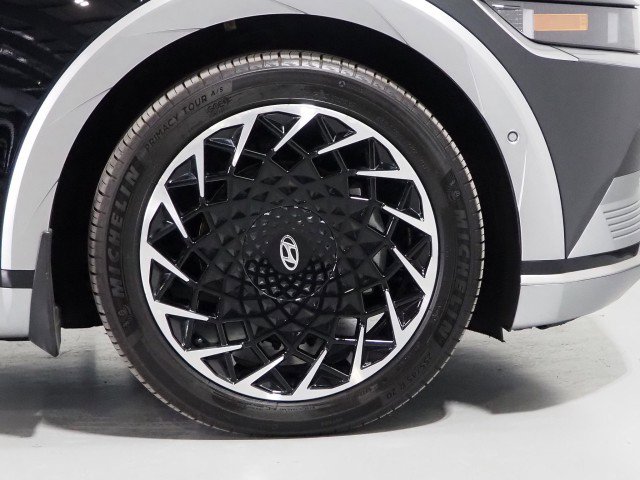 Used 2023 Hyundai Ioniq 5 Limited image 52