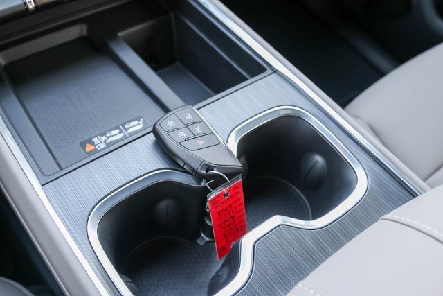 New 2026 GMC Acadia Elevation image 16