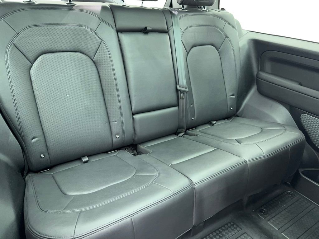 Used 2024 Land Rover Defender 90 S image 47