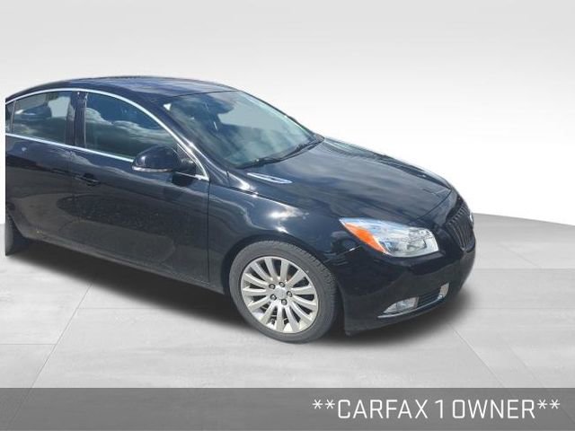 Used 2012 Buick Regal Leather FWD image 2
