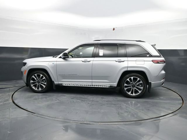 Used 2023 Jeep Grand Cherokee Overland w/ Advanced Protech Group III image 5