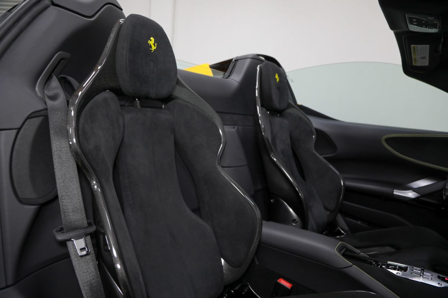 Used 2025 Ferrari SF90 Spider AWD/4WD image 2