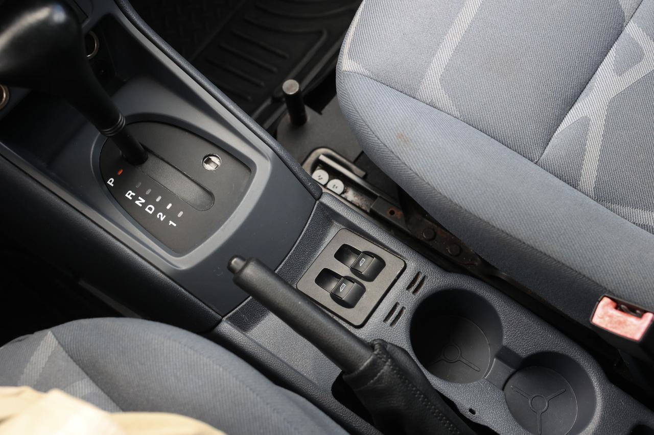 Used 2011 Ford Transit Connect XL FWD image 28