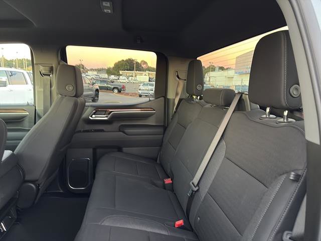 Used 2025 Chevrolet Silverado 1500 LT image 11