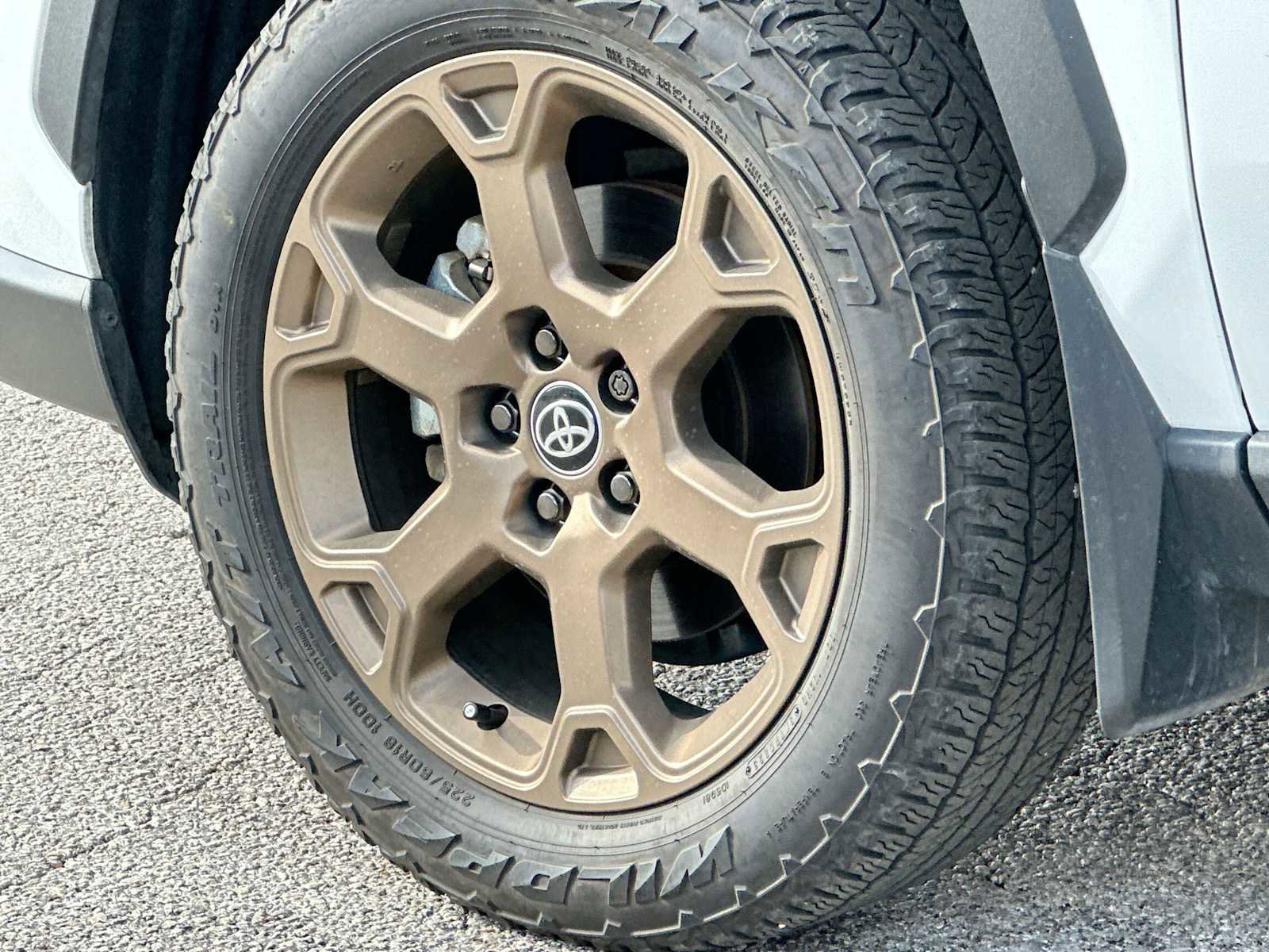 Used 2023 Toyota RAV4 AWD Hybrid image 11