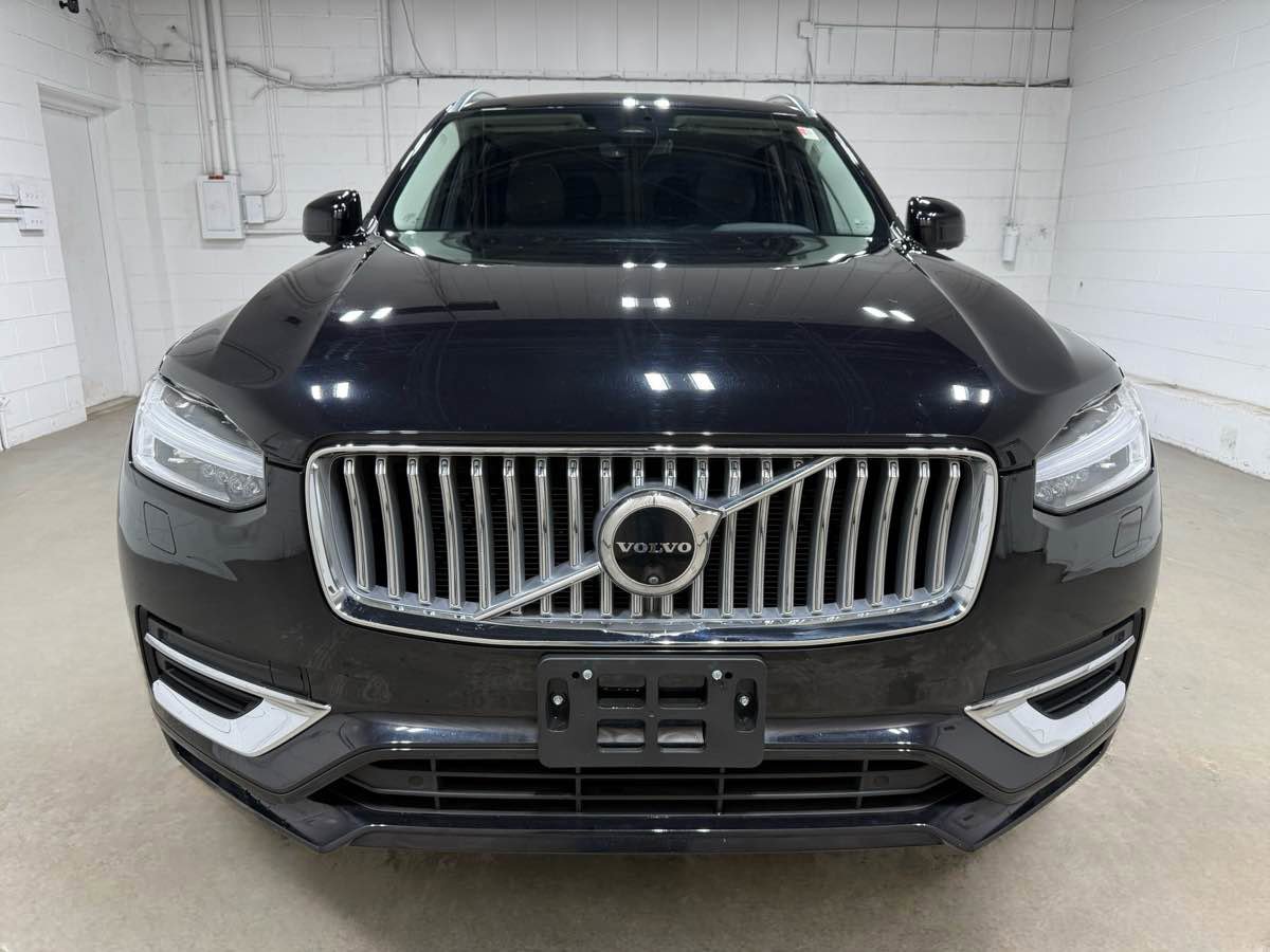 Used 2024 Volvo XC90 B5 Plus image 2