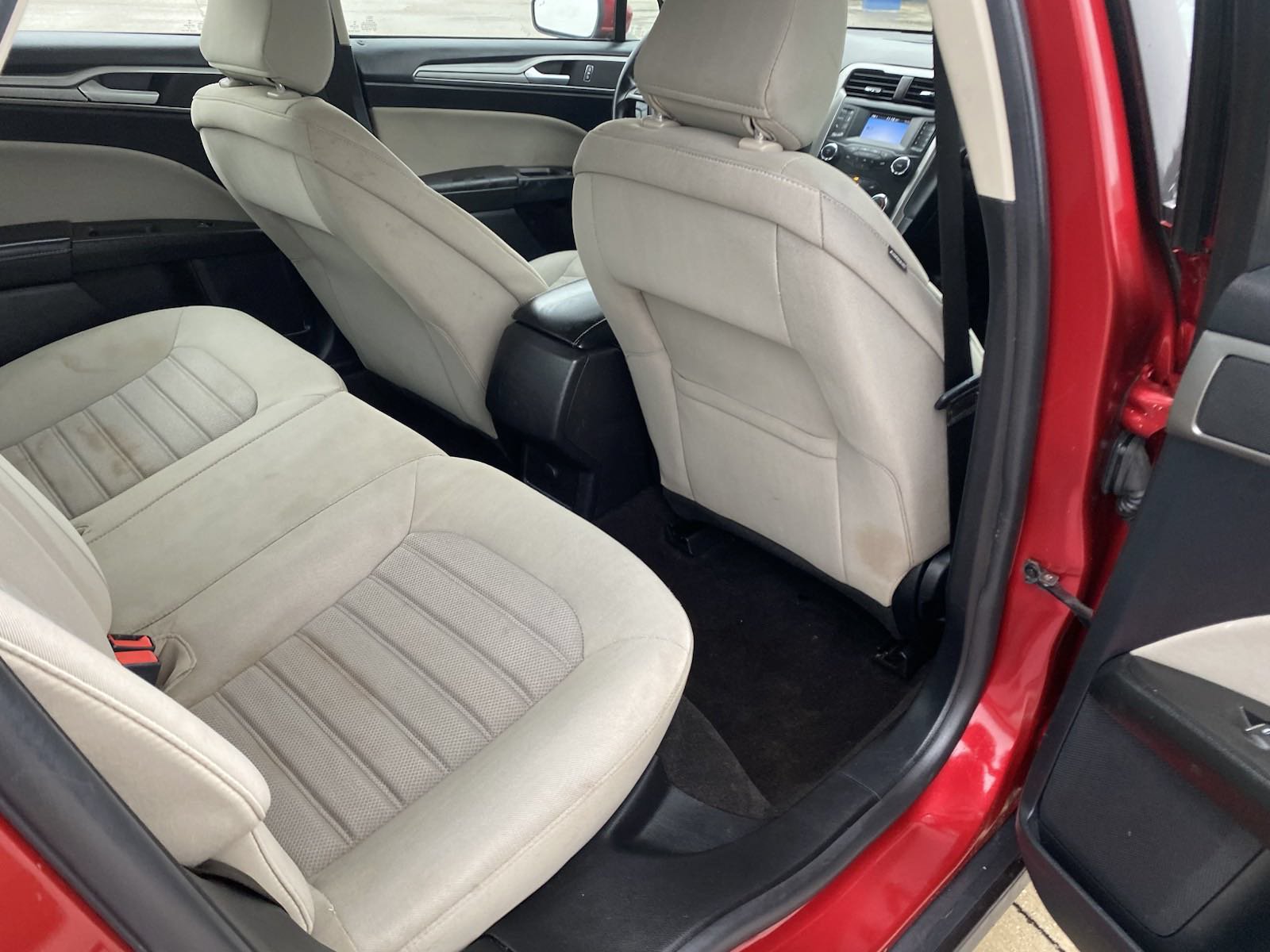 Used 2020 Ford Fusion S FWD image 13