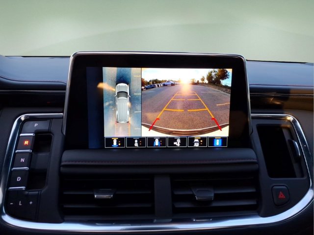 Used 2024 Chevrolet Suburban RST w/ Luxury Package RWD image 22
