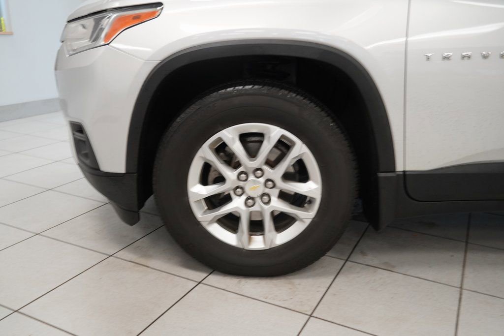 Used 2018 Chevrolet Traverse LS FWD image 21