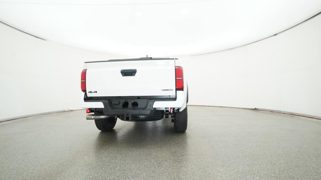 New 2026 Toyota Tacoma TRD Off-Road w/ TRD Off Road Upgrade Package AWD/4WD image 33