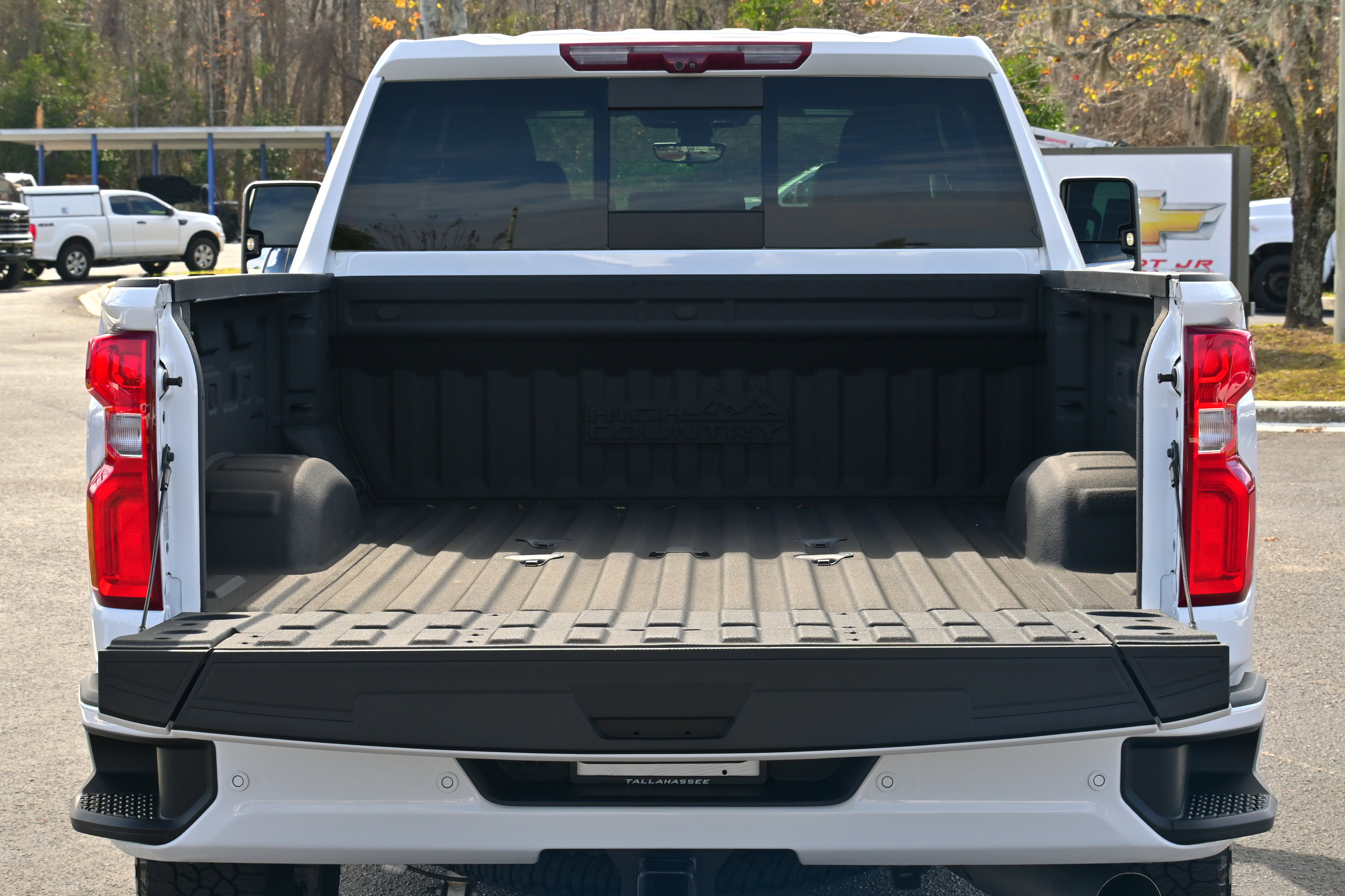 Used 2023 Chevrolet Silverado 2500 High Country w/ Z71 Off-Road Package image 33