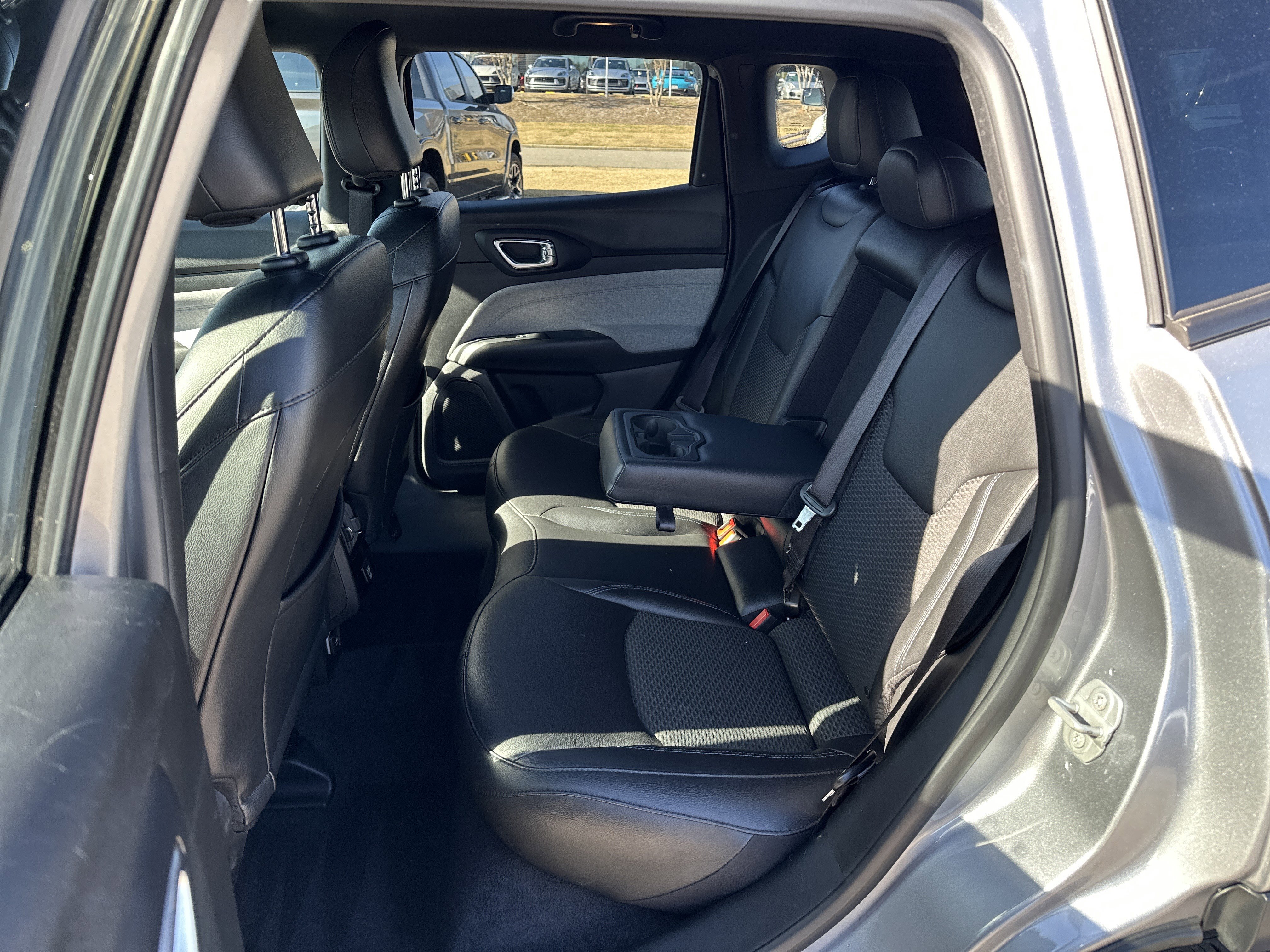 Used 2024 Jeep Compass Latitude image 20