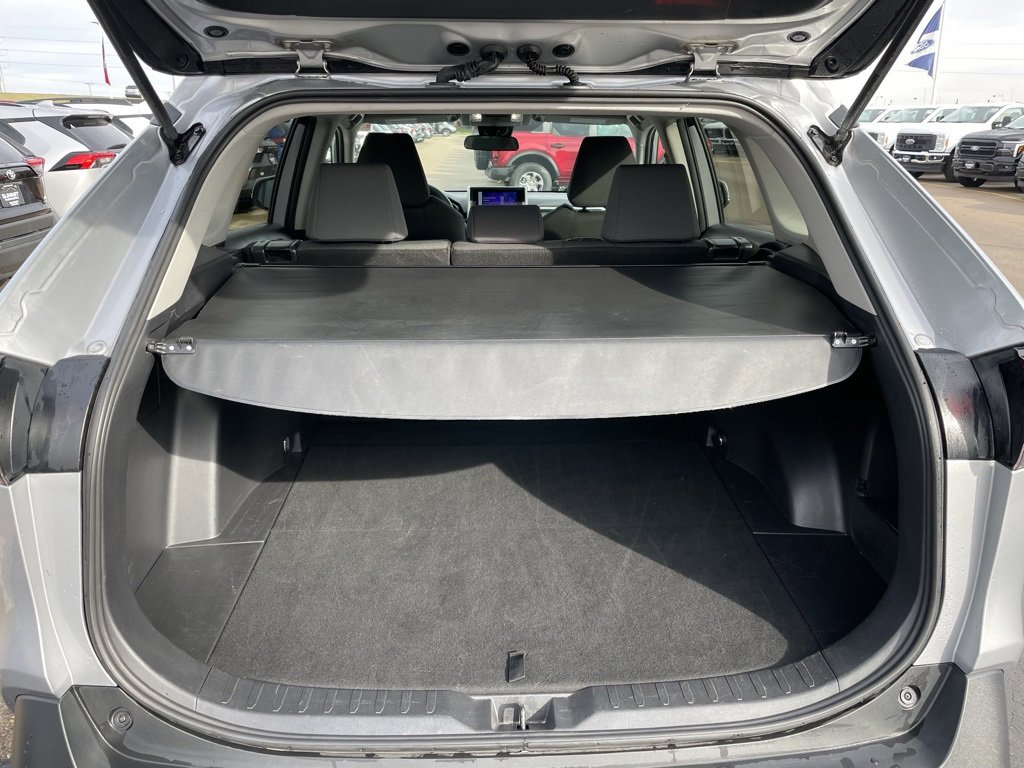 Used 2024 Toyota RAV4 XLE image 27
