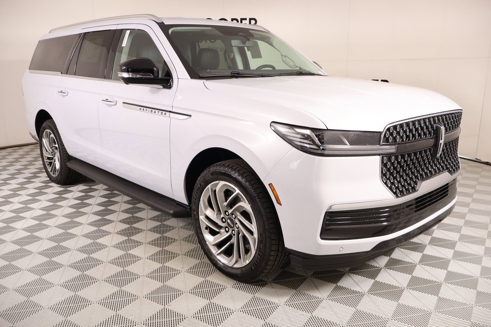 New 2026 Lincoln Navigator L Premier