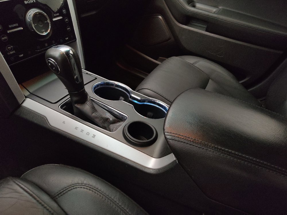 Used 2015 Ford Explorer Limited image 26