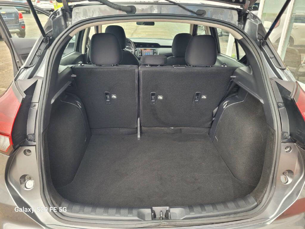 Used 2022 Nissan Kicks S image 18