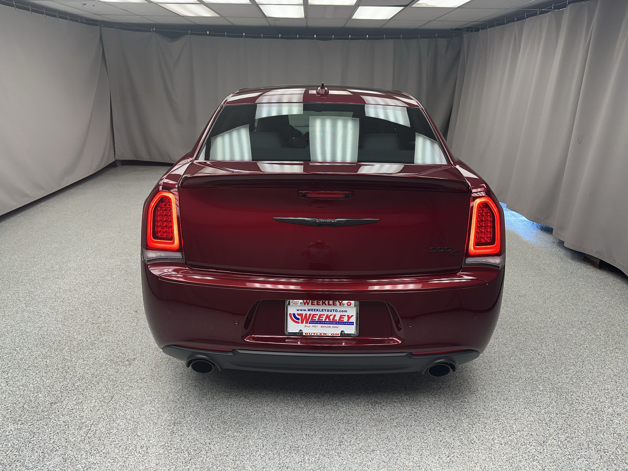Used 2023 Chrysler 300 C RWD image 12