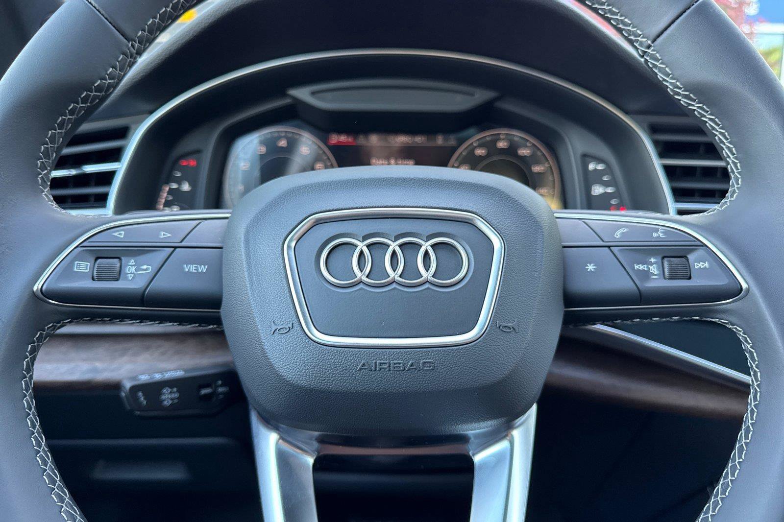 Certified 2026 Audi Q7 2.0T Premium Plus AWD/4WD image 24