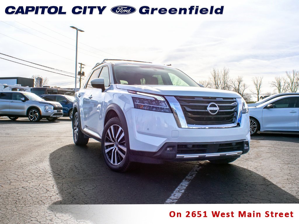 Used 2024 Nissan Pathfinder Platinum