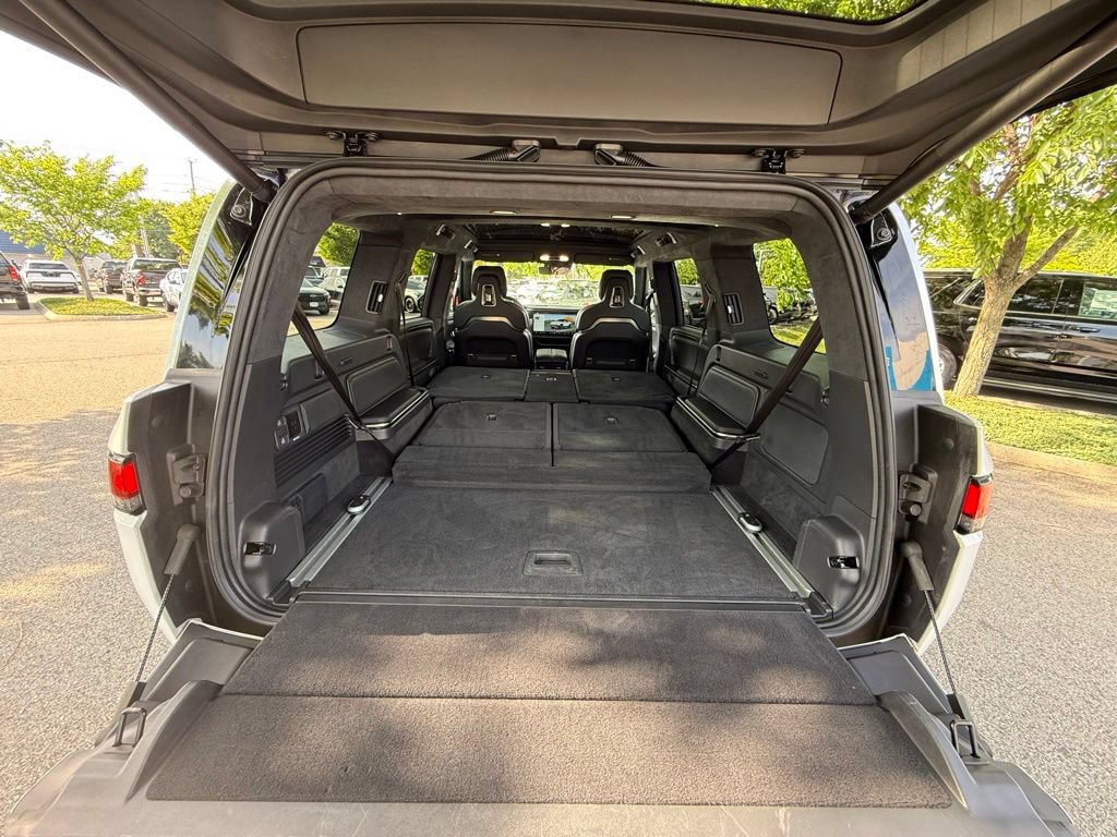 Used 2023 Rivian R1S Adventure AWD/4WD image 35