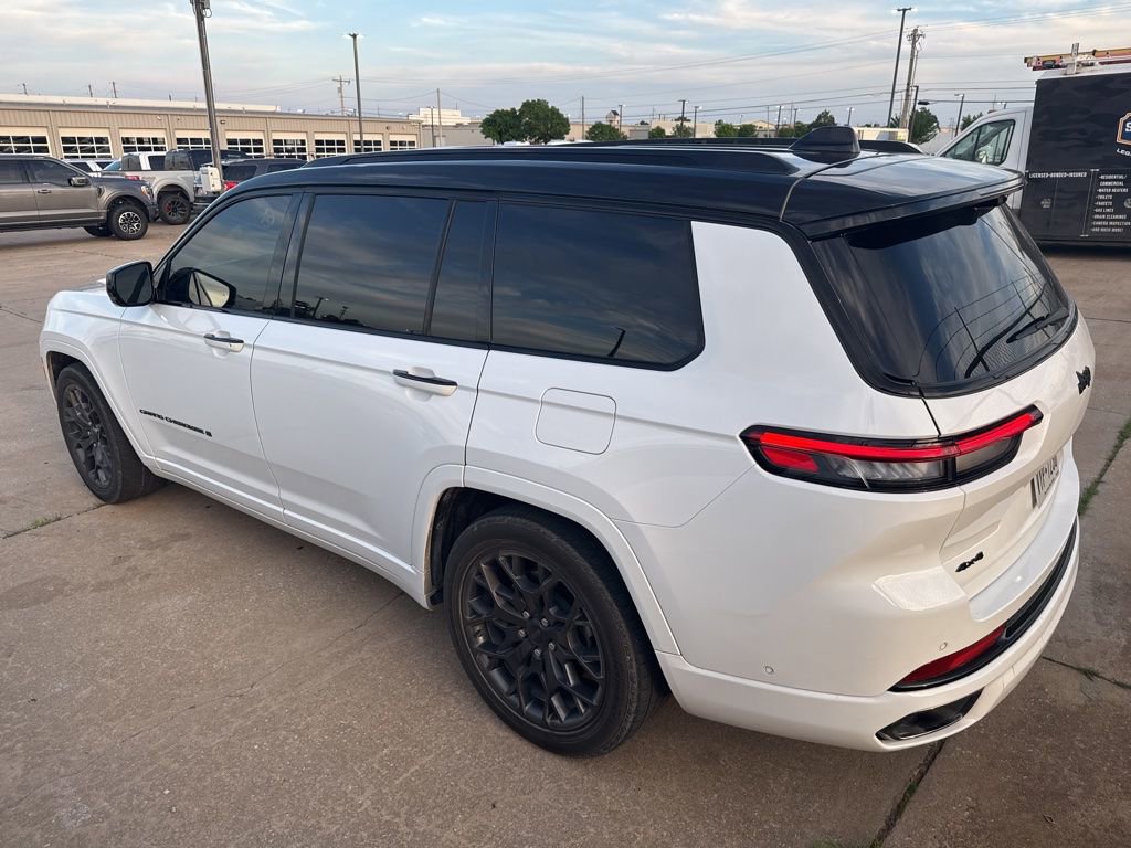 Used 2024 Jeep Grand Cherokee L Summit image 4