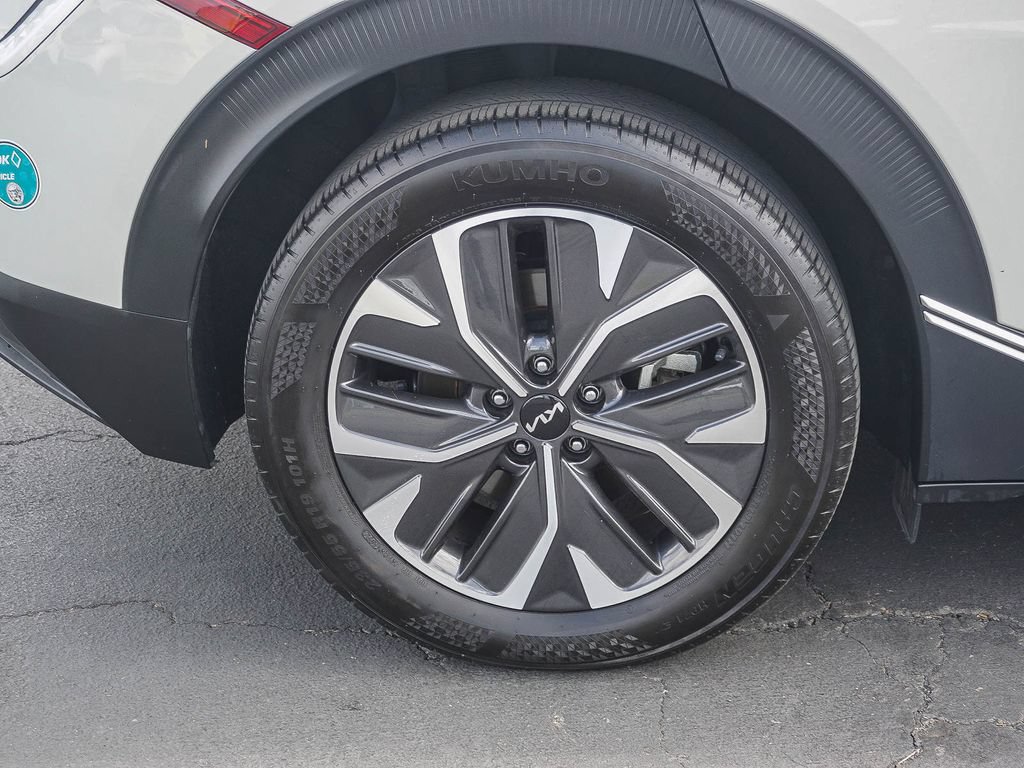 Used 2024 Kia EV6 Light RWD image 8