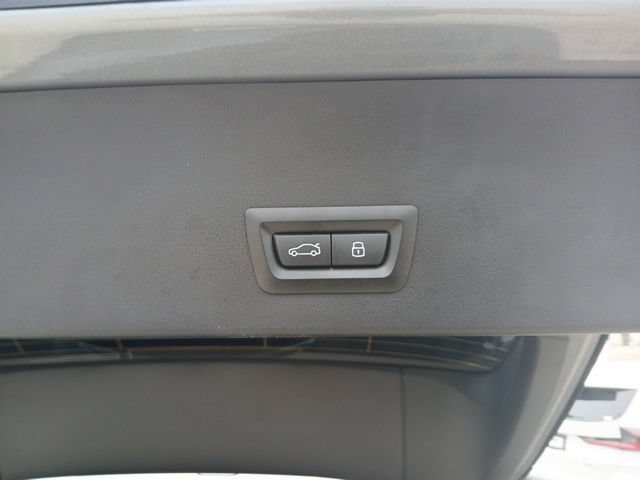 Used 2025 BMW X3 xDrive30i AWD/4WD image 10