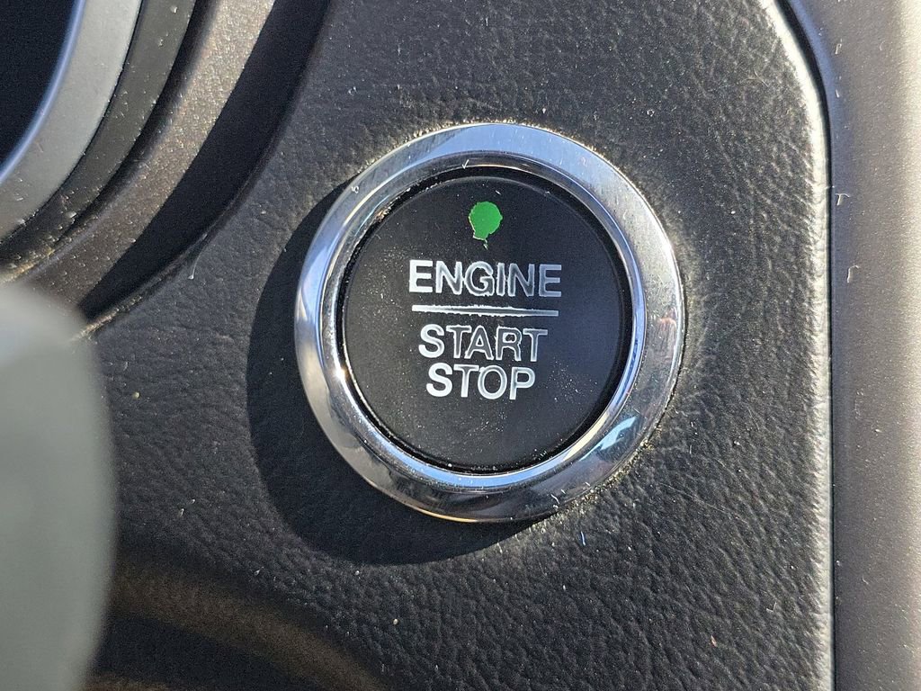 Used 2019 Ford Fusion SE image 34