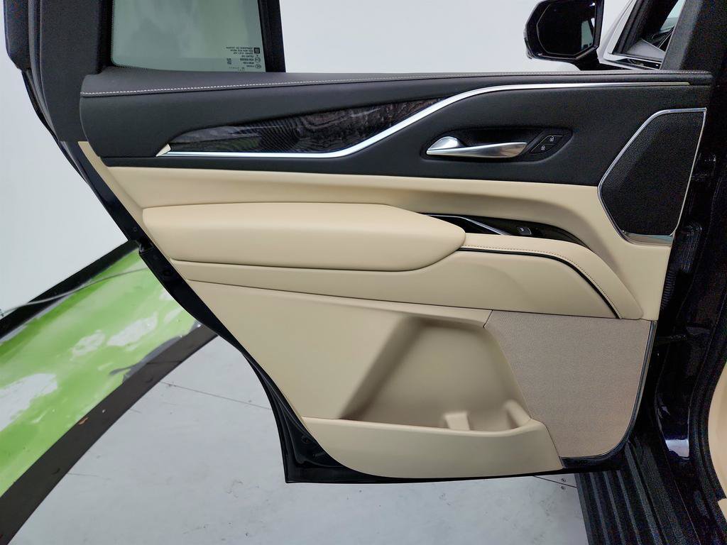 Used 2021 Cadillac Escalade Premium Luxury w/ Driver Assist Tech Package AWD/4WD image 26