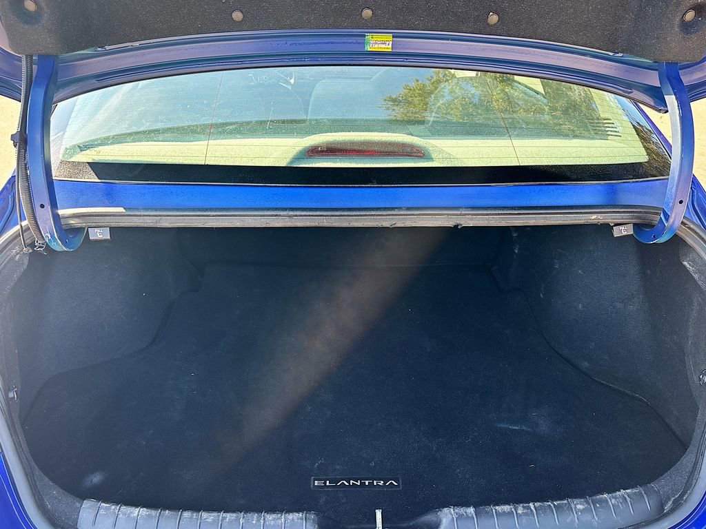 Used 2023 Hyundai Elantra SEL w/ Cargo Package image 23