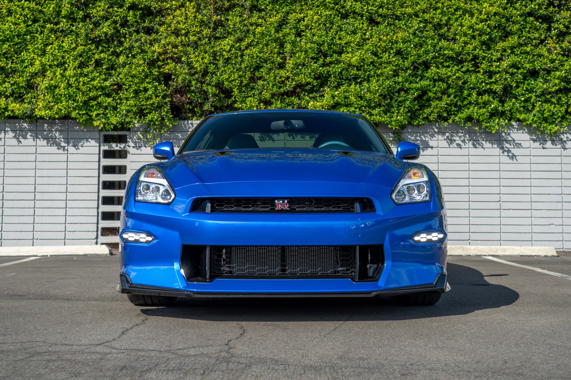 Used 2024 Nissan GT-R w/ Floor Mat Package image 14