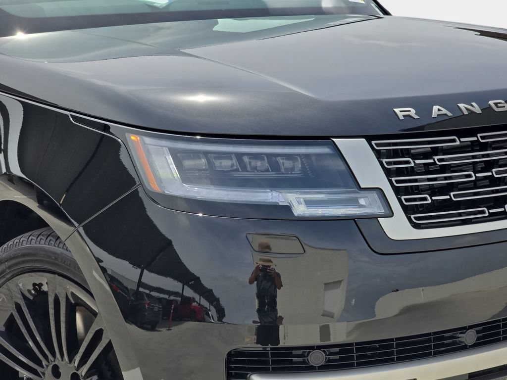 New 2026 Land Rover Range Rover Long Wheelbase SE AWD/4WD image 34