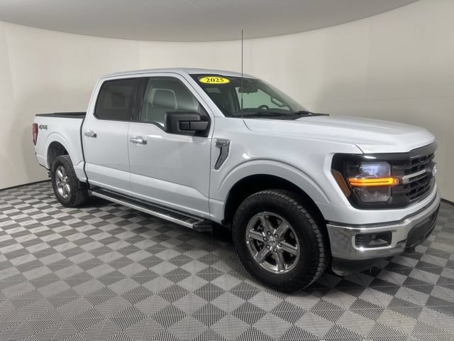 Used 2025 Ford F150 XLT w/ Equipment Group 301A Standard AWD/4WD image 2