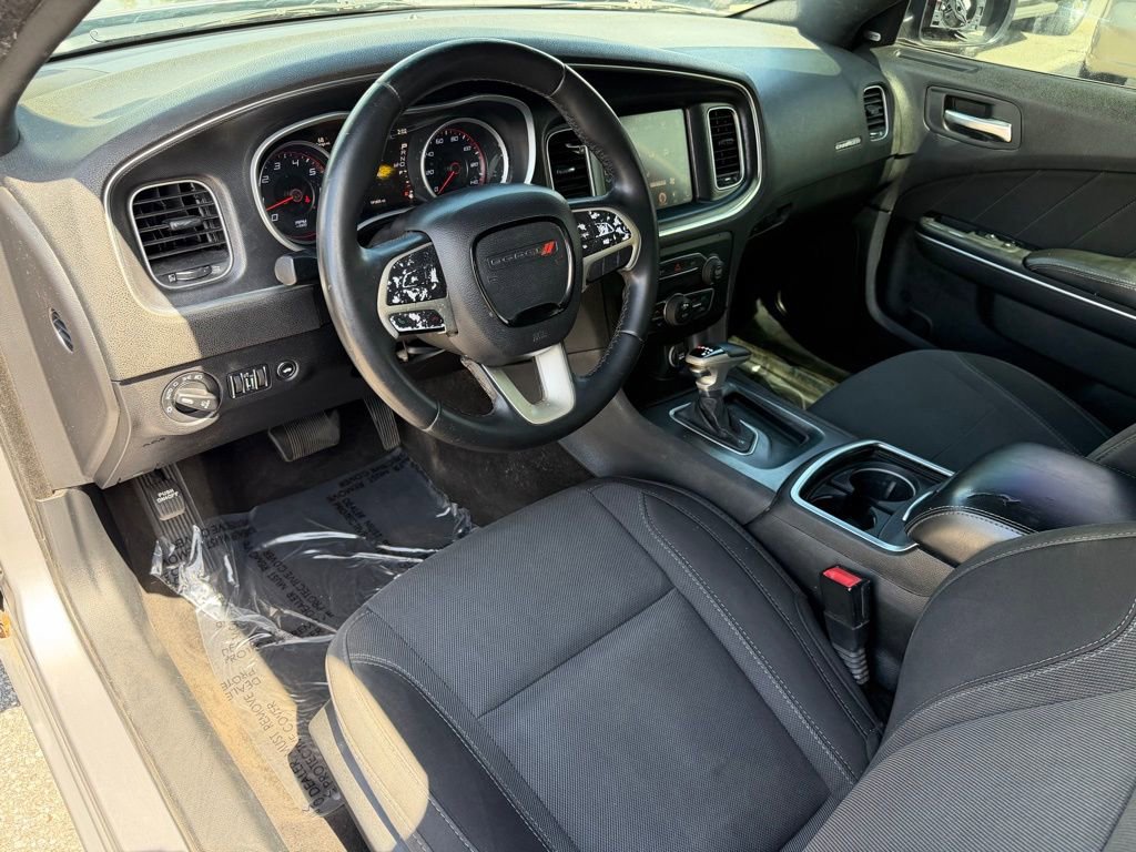 Used 2015 Dodge Charger SXT image 12