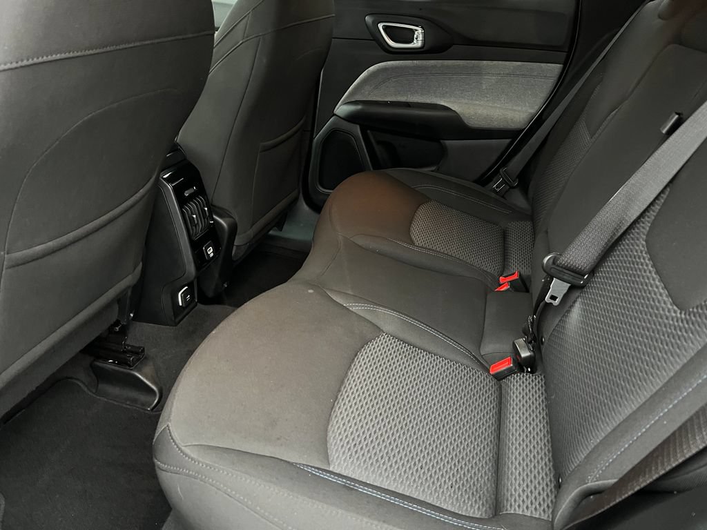 Used 2023 Jeep Compass Sport AWD/4WD image 11