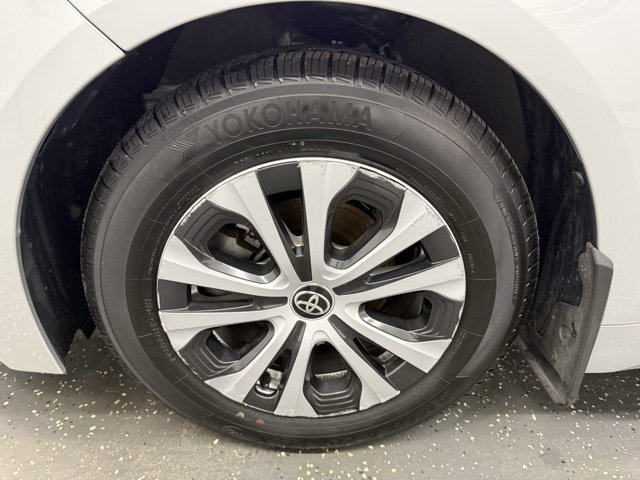 Used 2022 Toyota Corolla LE image 18